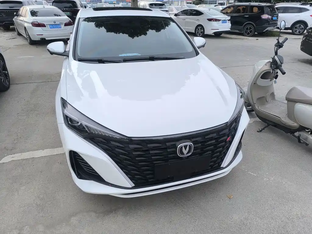 Changan Eado — миниатюра 3