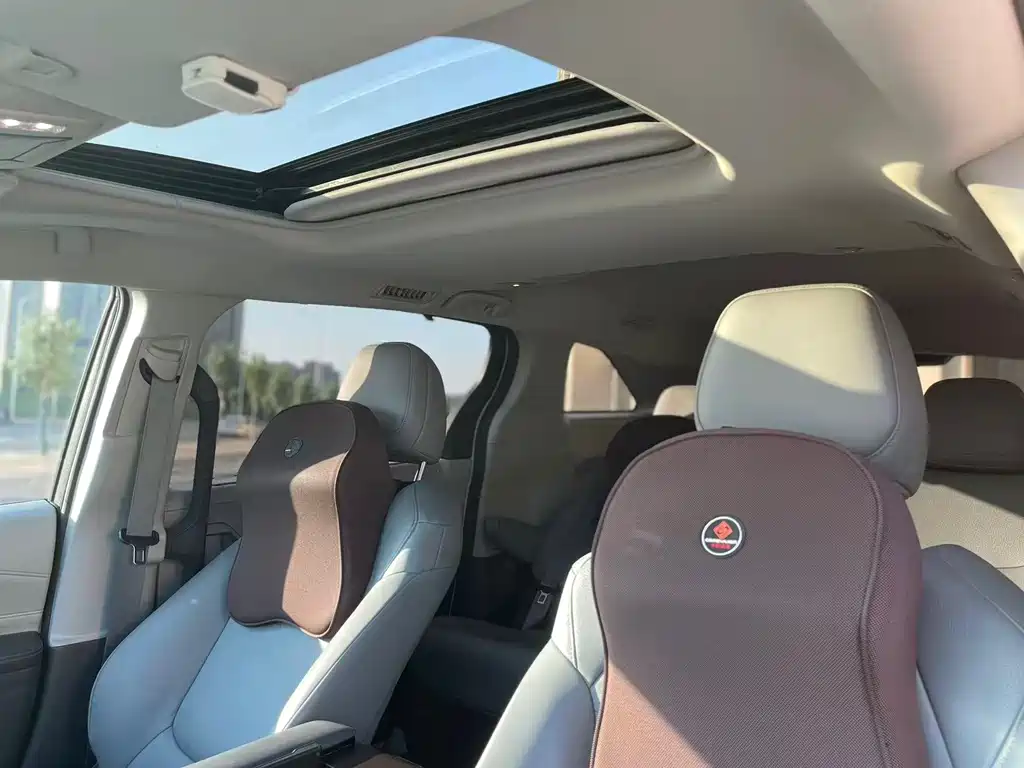 Toyota Granvia 2024 2.5L Comfort