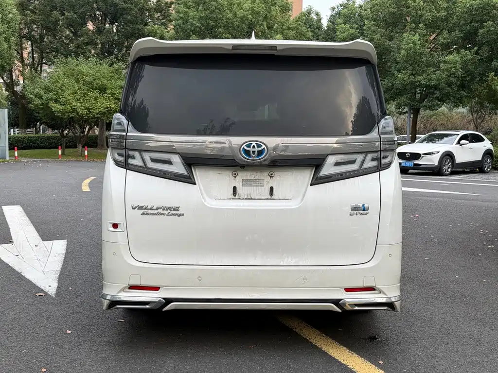 Toyota Vellfire — миниатюра 7