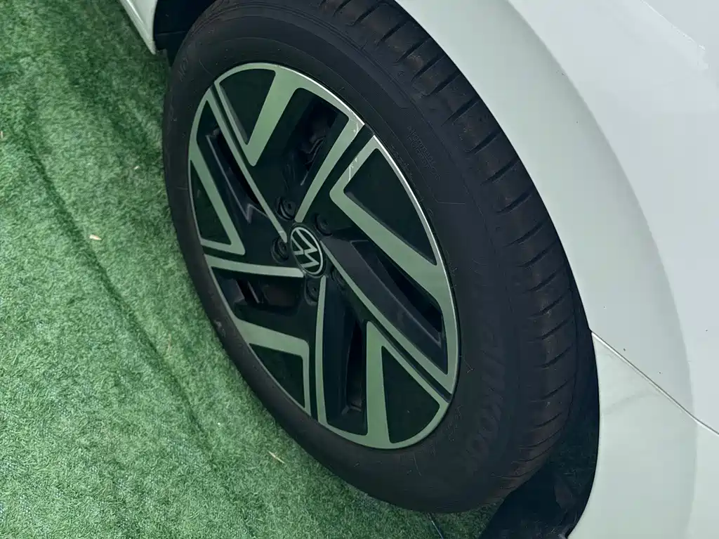 Volkswagen Sagitar — миниатюра 9