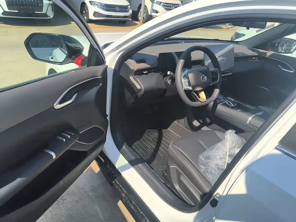 Changan Eado — миниатюра 16