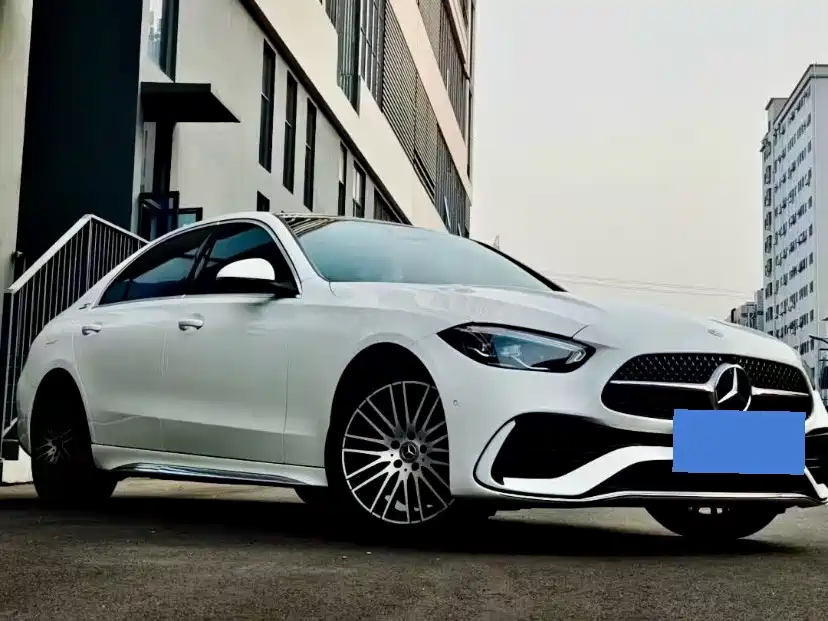 Mercedes-Benz C-Class — миниатюра 3