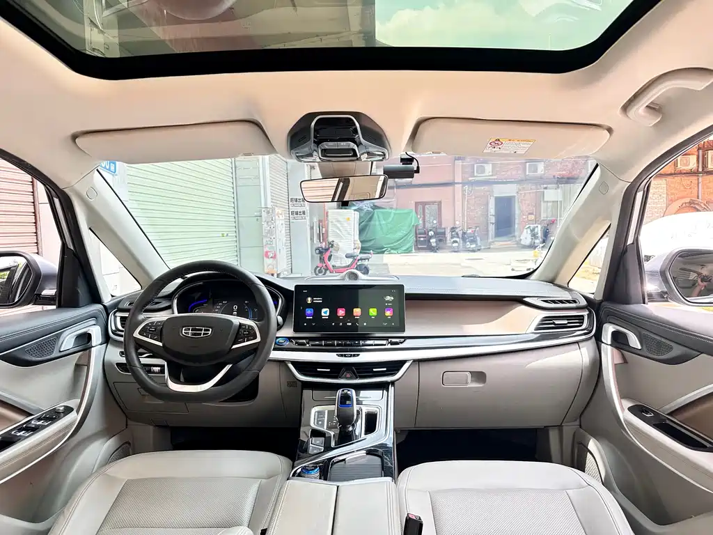 Geely Jia Ji New Energy — миниатюра 14