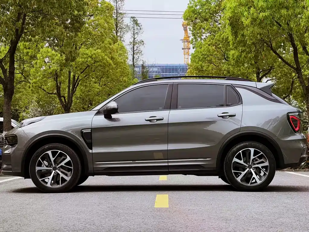 Lynk & Co 01 EM-P 2022 1.5TD PHEV Plus