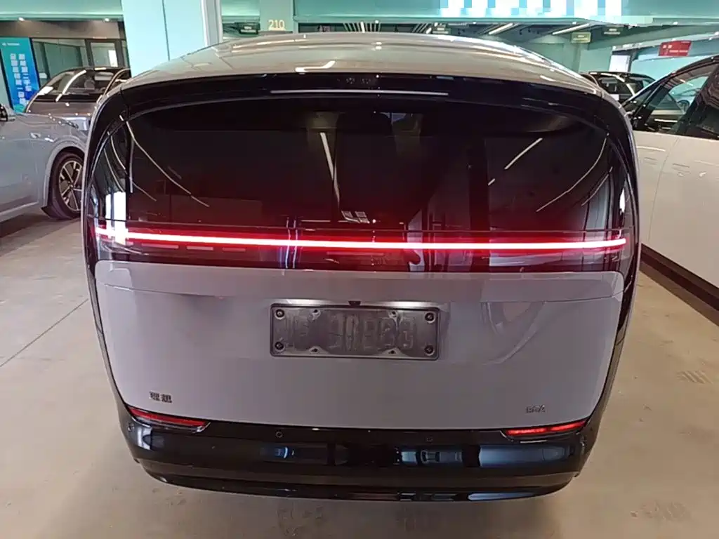 Li Auto Li MEGA — миниатюра 6