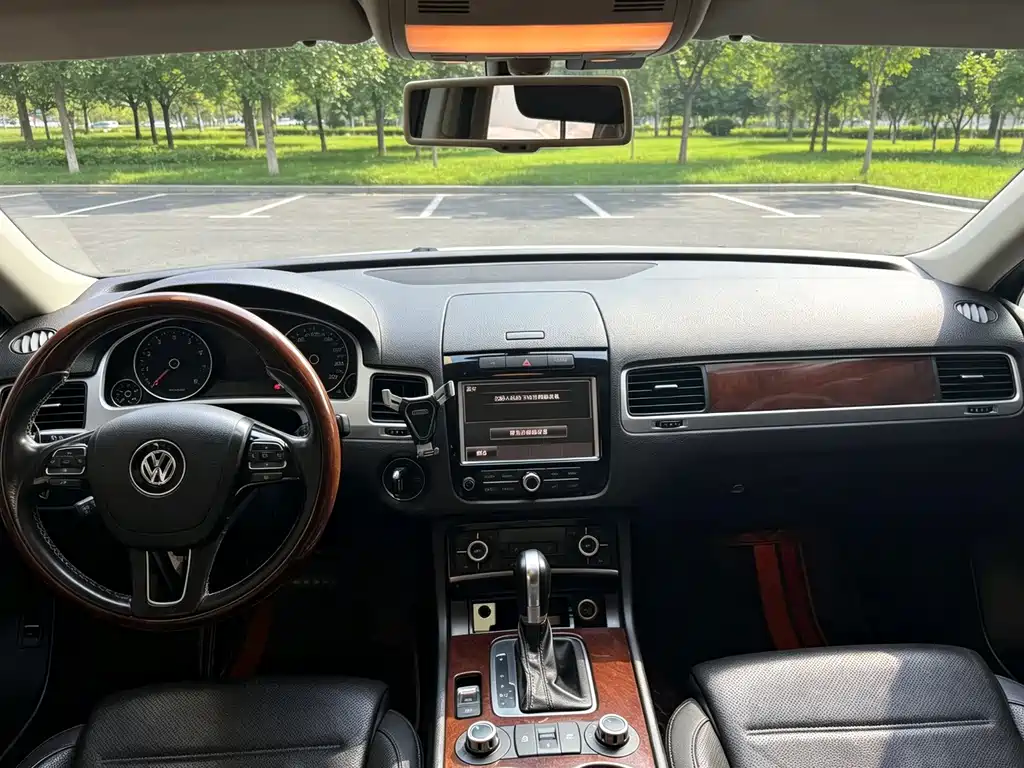 Volkswagen Touareg — миниатюра 6
