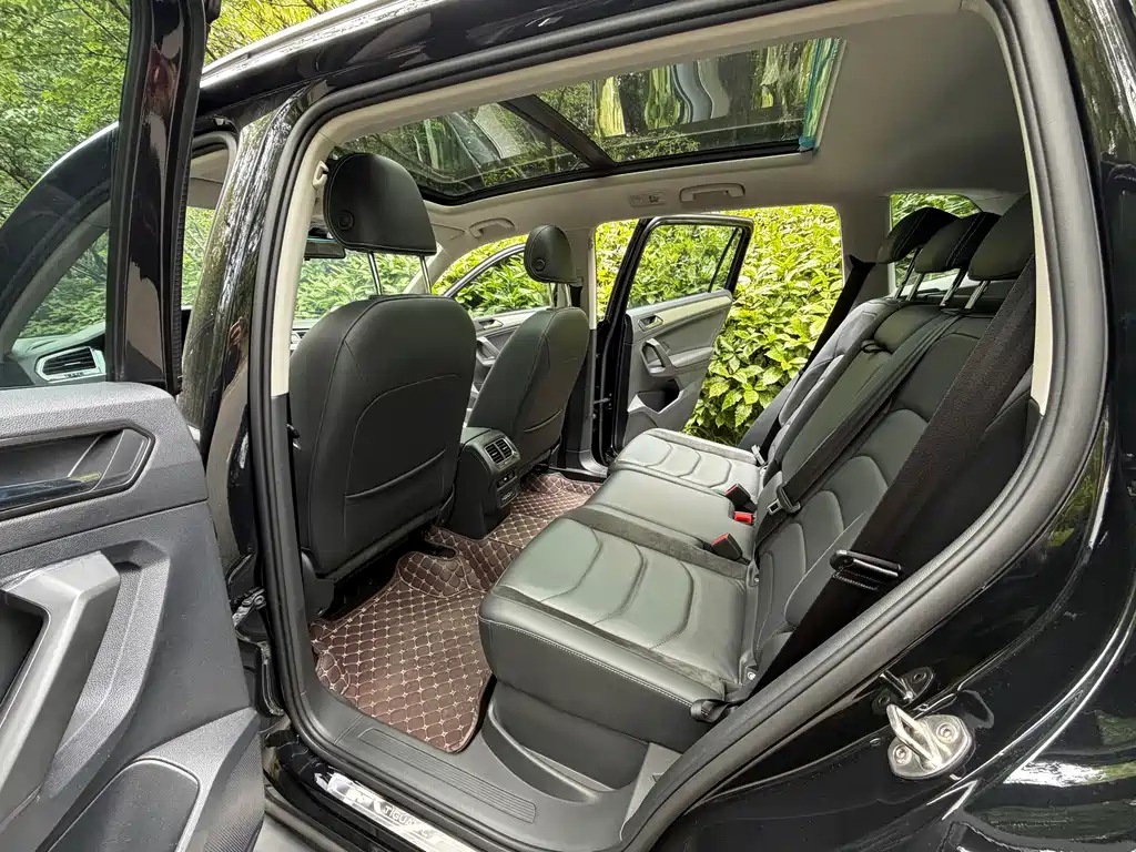 Volkswagen Tiguan L — миниатюра 8