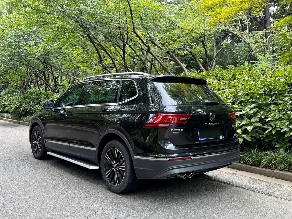Volkswagen Tiguan L — миниатюра 16