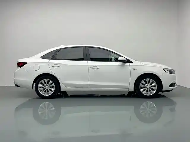 Buick Excelle — миниатюра 12