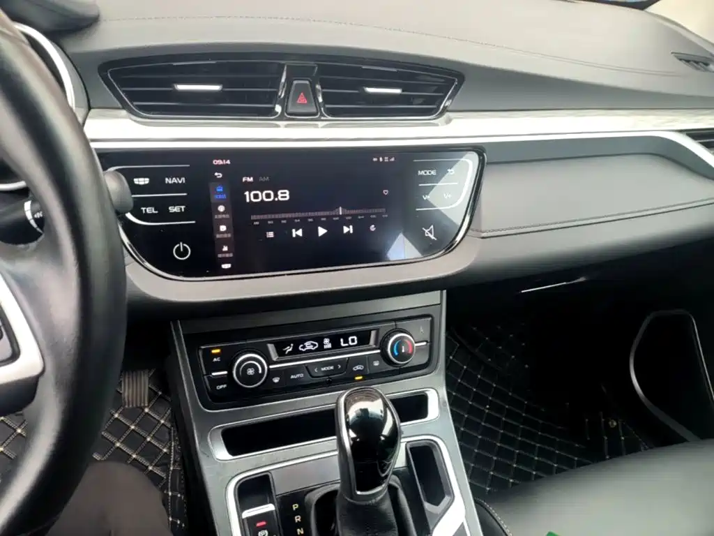 Geely Emgrand — миниатюра 13