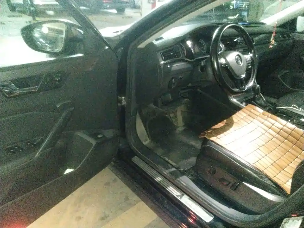 Volkswagen Passat — миниатюра 17