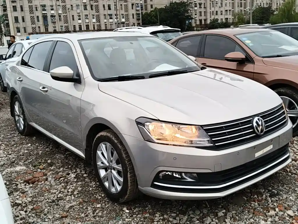 Volkswagen Lavida — миниатюра 4