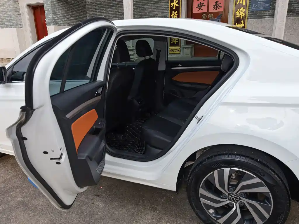 Volkswagen Bora — миниатюра 6