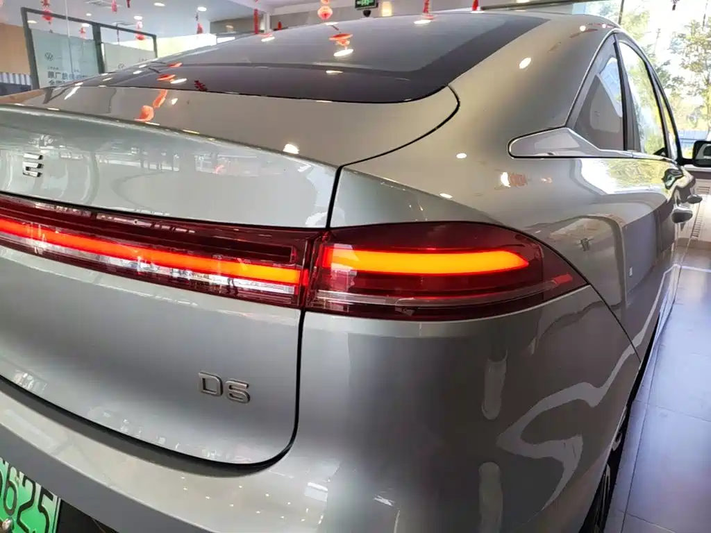 Roewe D6 — миниатюра 8