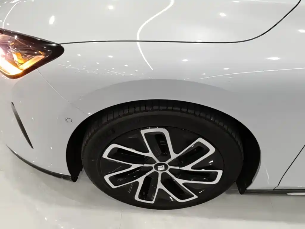 Baojun Xiangjing — миниатюра 23