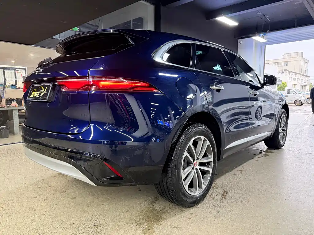 Jaguar F-PACE — миниатюра 13