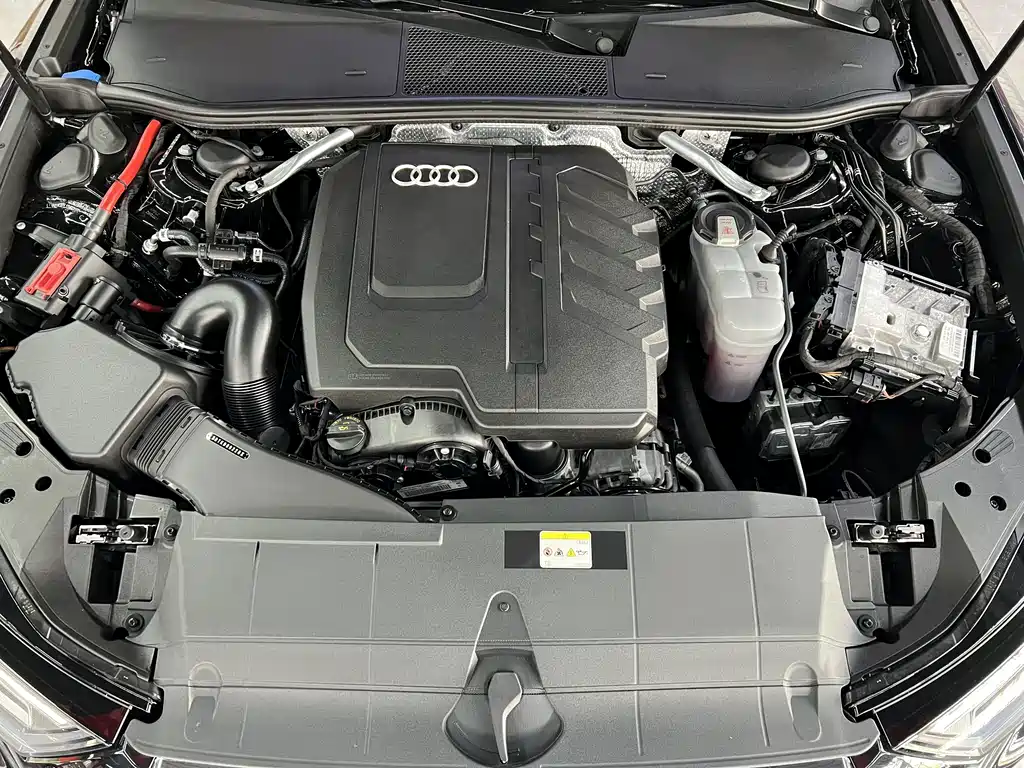 Audi A6L — миниатюра 10