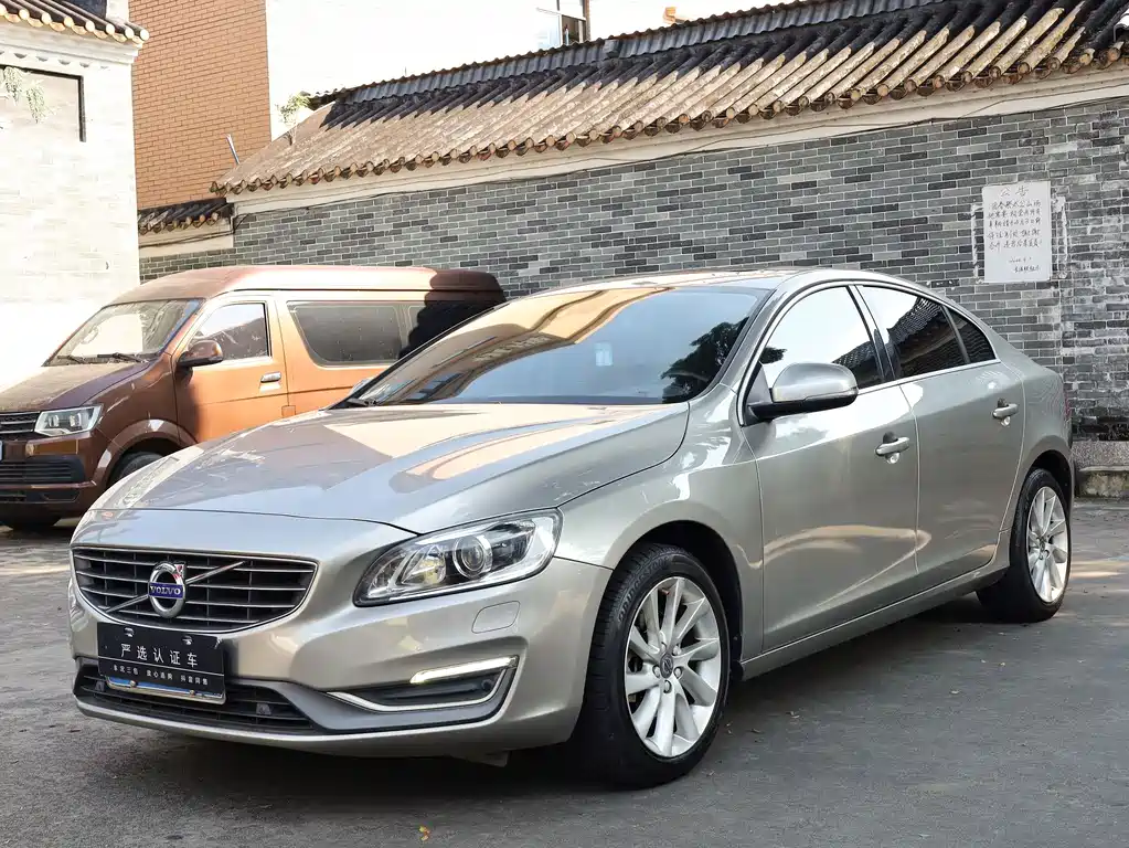 Volvo S60