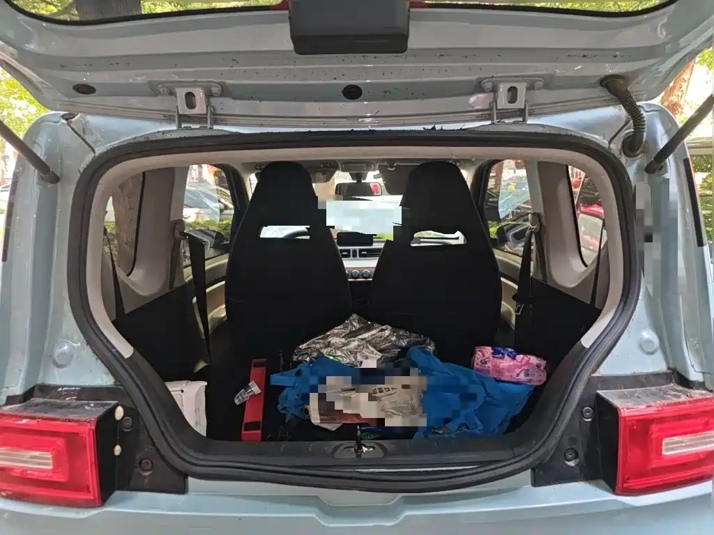 Wuling MINIEV — миниатюра 10