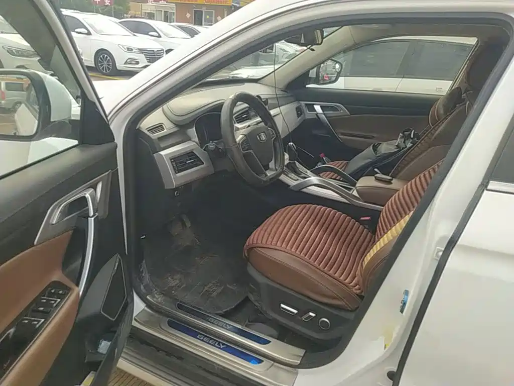 Geely Boyue — миниатюра 16