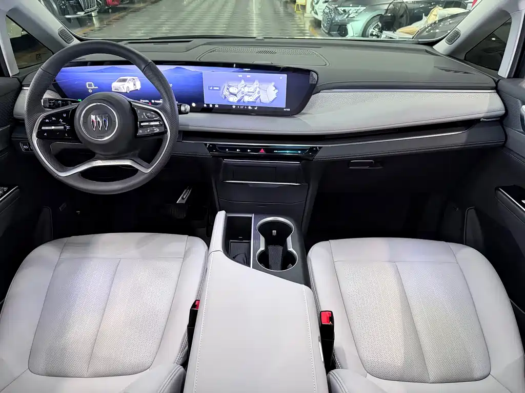 Buick GL8 — миниатюра 9
