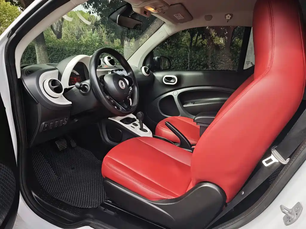 smart Smart Fortwo — миниатюра 8