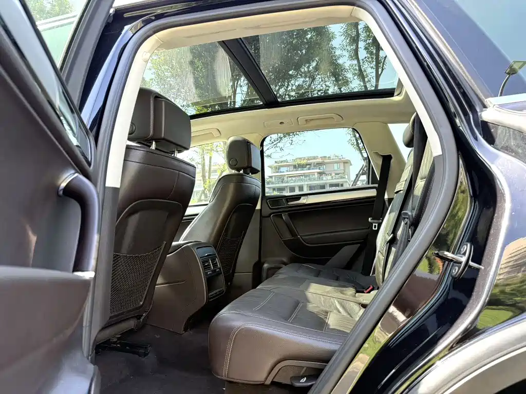 Volkswagen Touareg — миниатюра 4