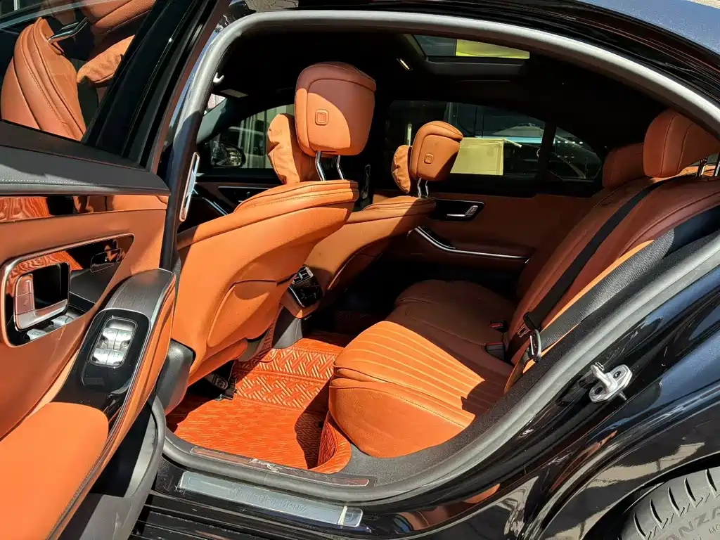 Mercedes-Benz S-Class — миниатюра 7