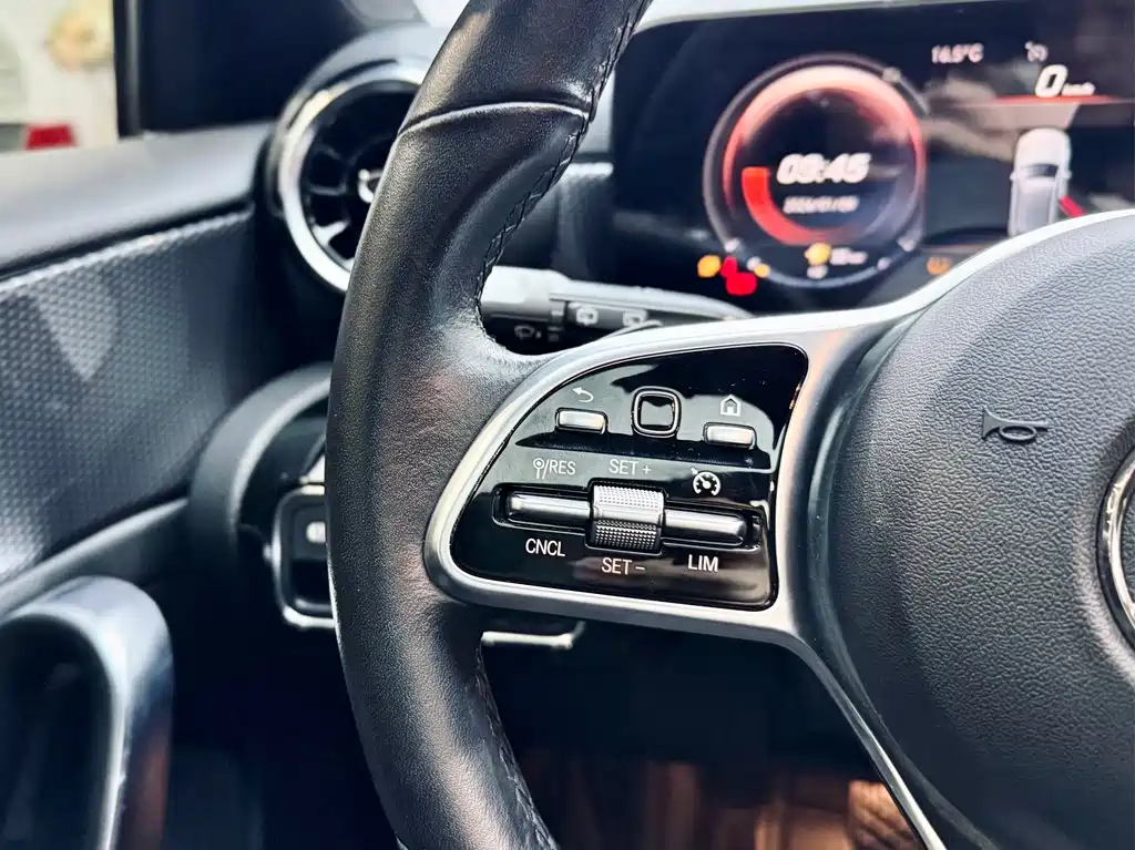 MERCEDES-BENZ A CLASS