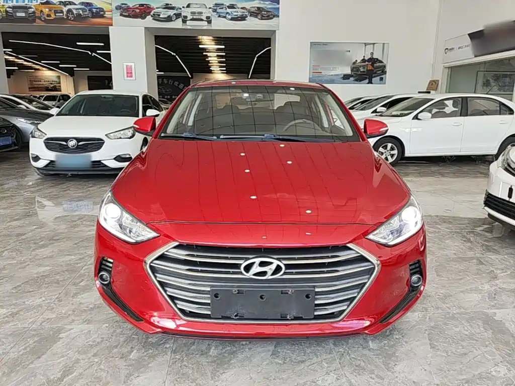 Hyundai Elantra — миниатюра 3
