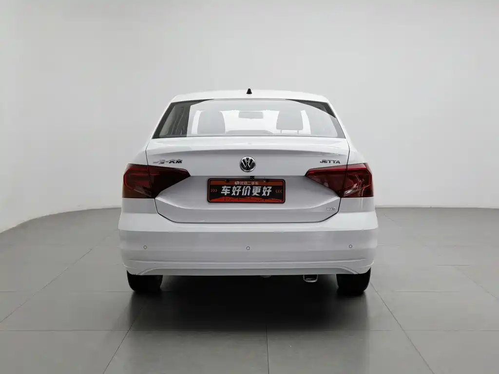 Volkswagen Jetta — миниатюра 4