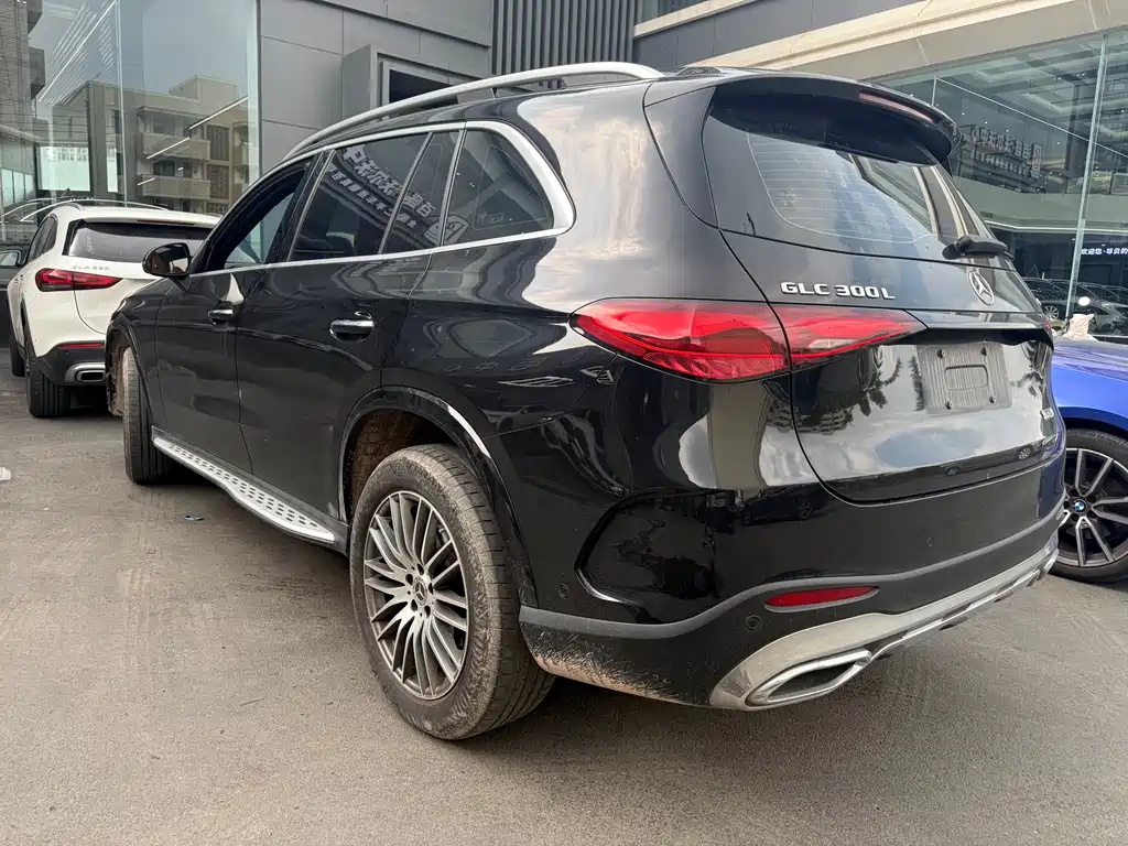 Mercedes-Benz GLC 2023 GLC 300 L 4MATIC 7 мест