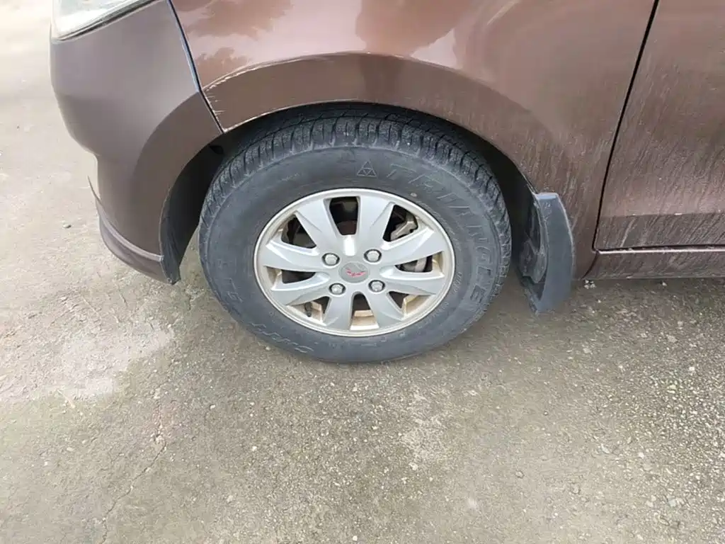 Wuling Hongguang — миниатюра 23