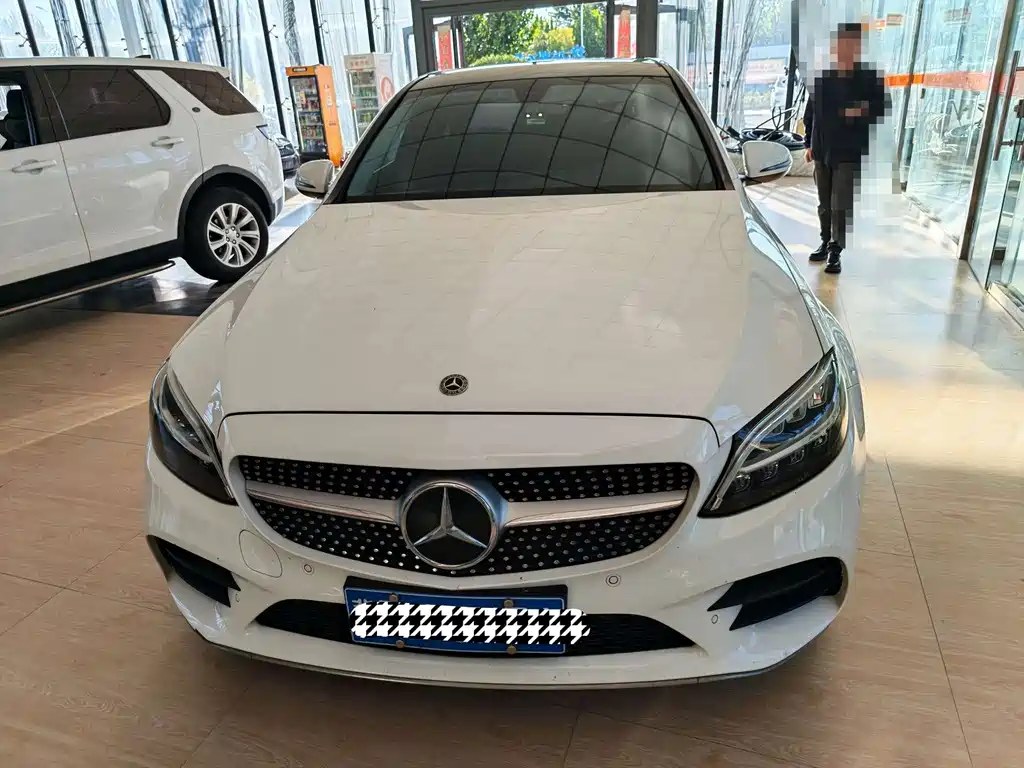 Mercedes-Benz C-Class — миниатюра 2