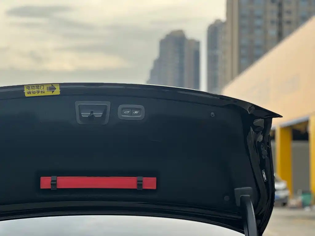Volvo S90 — миниатюра 27