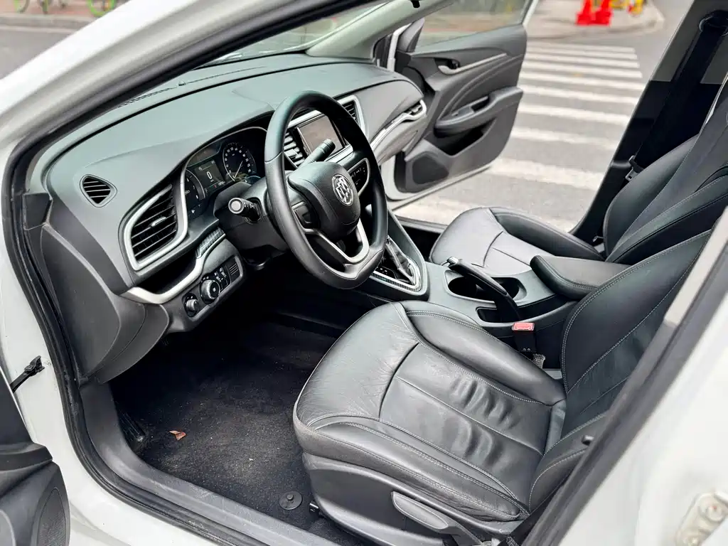 Buick Excelle — миниатюра 8