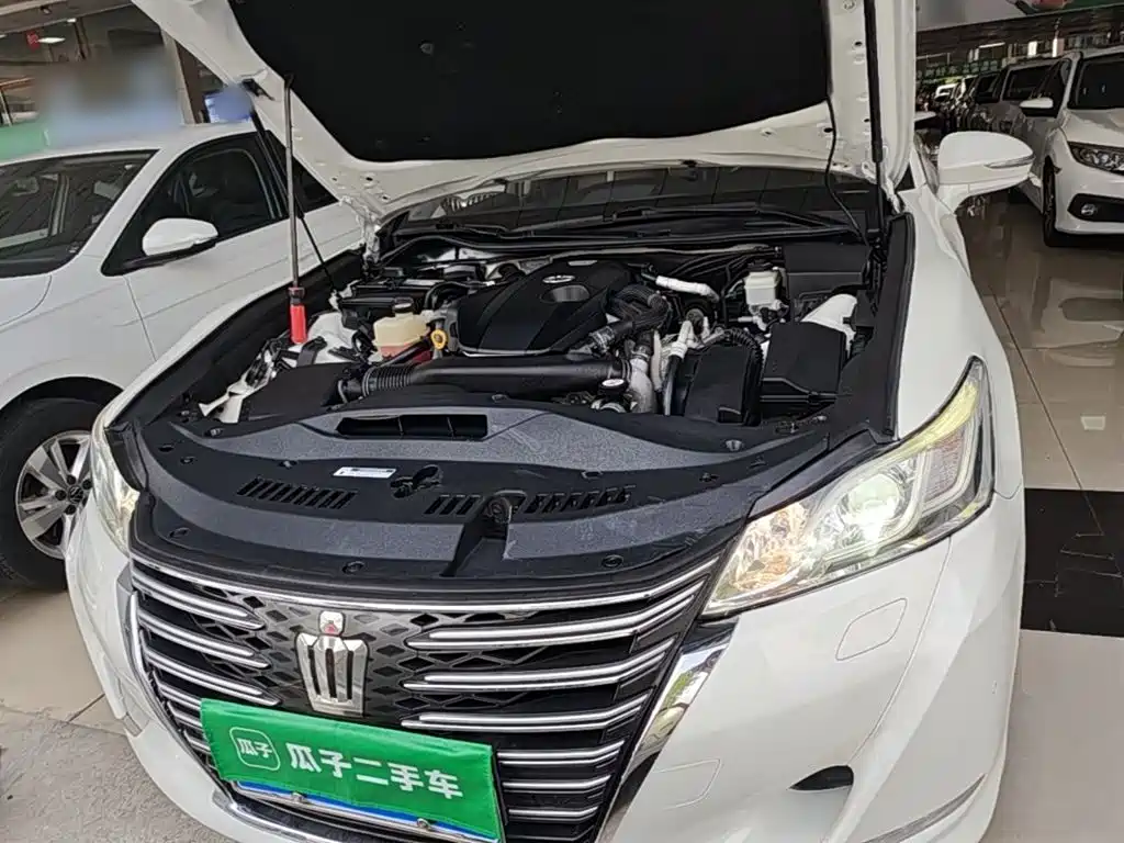 Toyota Crown — миниатюра 20
