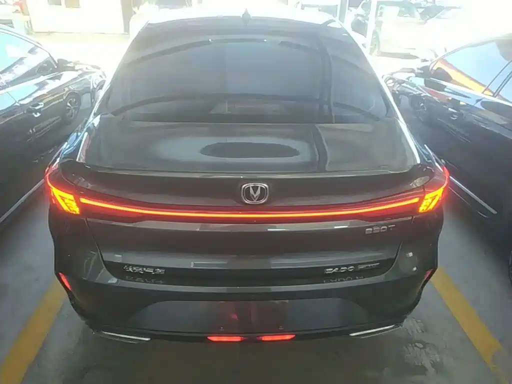 Changan Eado — миниатюра 6