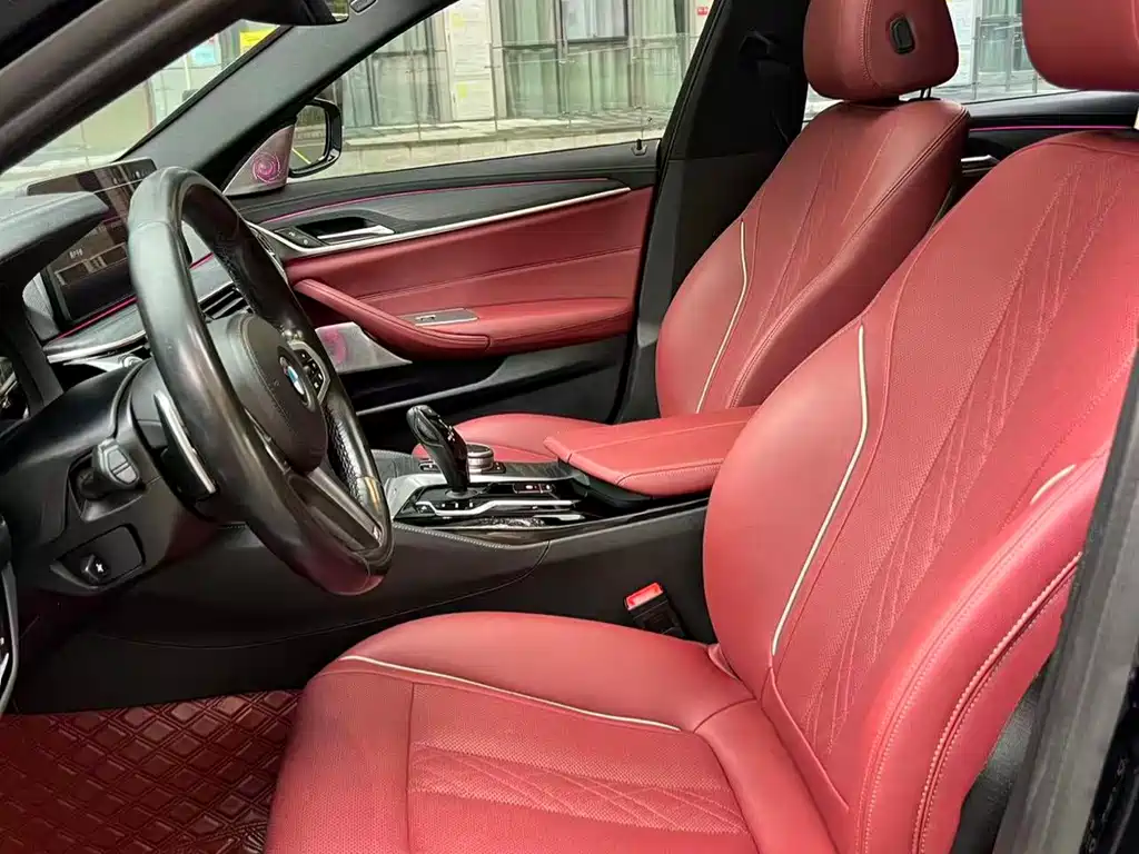 BMW 5 Series — миниатюра 7