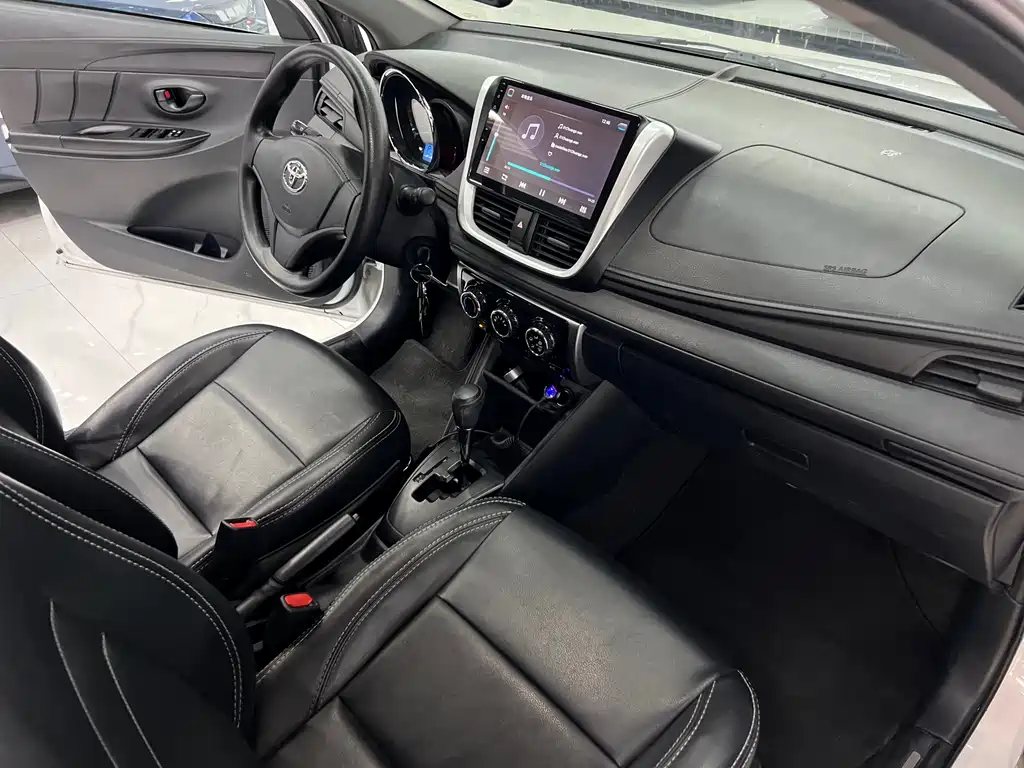 TOYOTA YARIS L ZHIXUAN