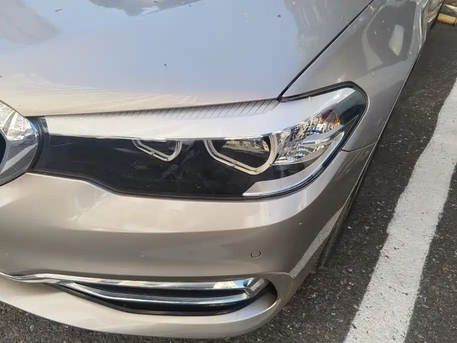 BMW 5 Series — миниатюра 5