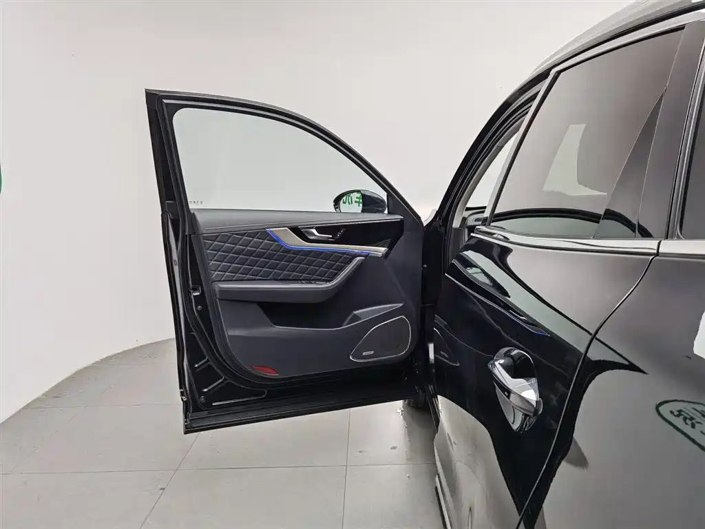 Hongqi HS5 2019 2.0T