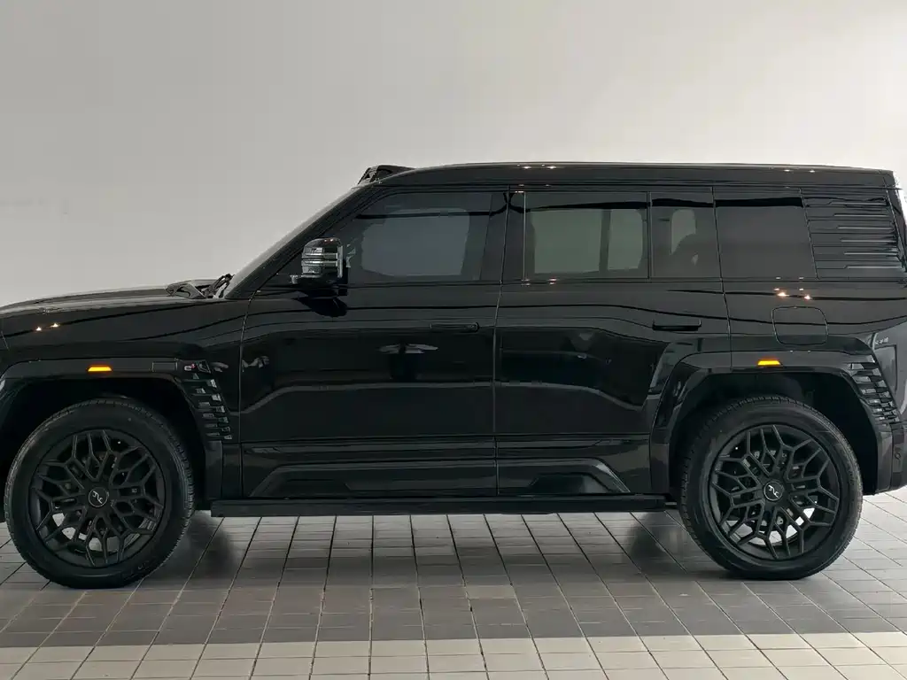 Yangwang U8 2023 Luxury
