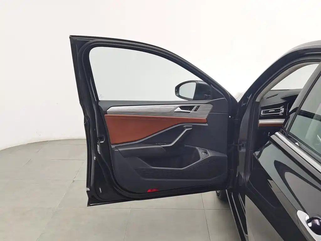 Volkswagen Sagitar — миниатюра 8