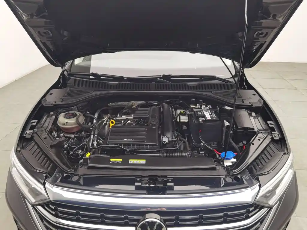 Volkswagen Sagitar — миниатюра 6