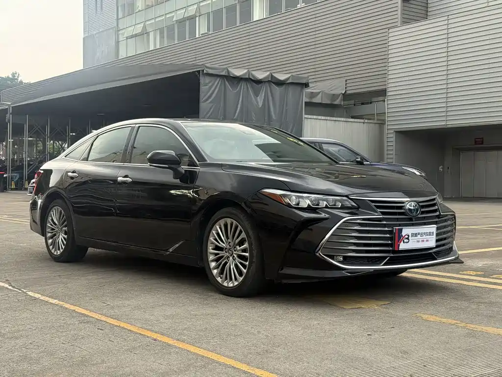 Toyota Avalon — миниатюра 2