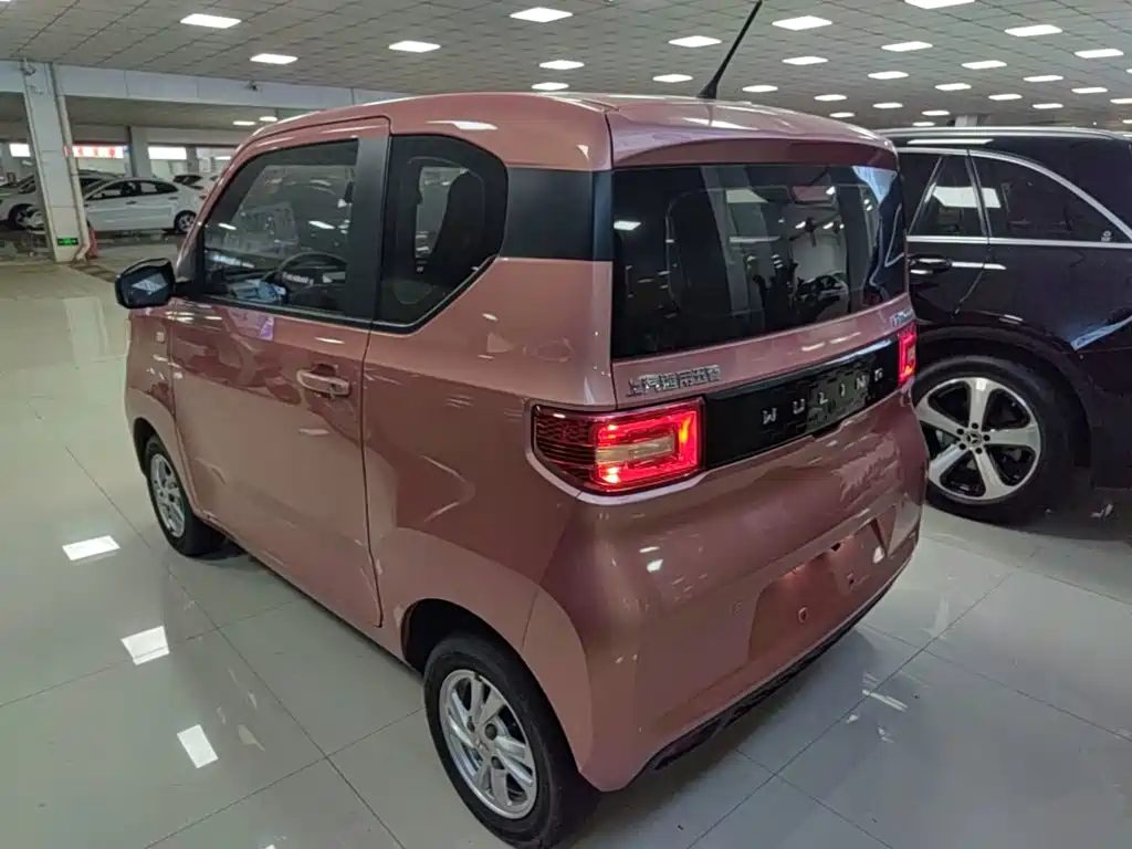 Wuling MINIEV — миниатюра 5