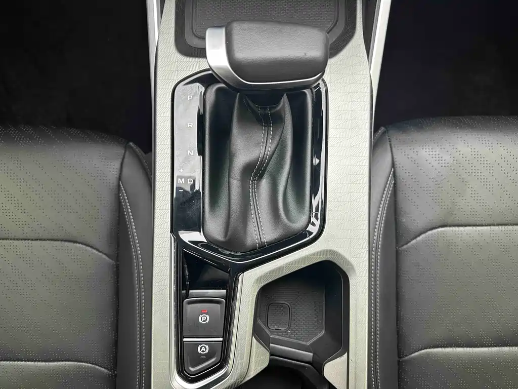 Geely Emgrand — фотографии объявления, Фото 17