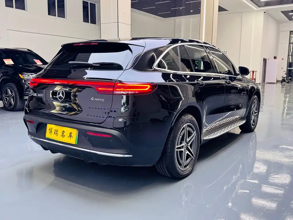 Mercedes-Benz EQC — миниатюра 13