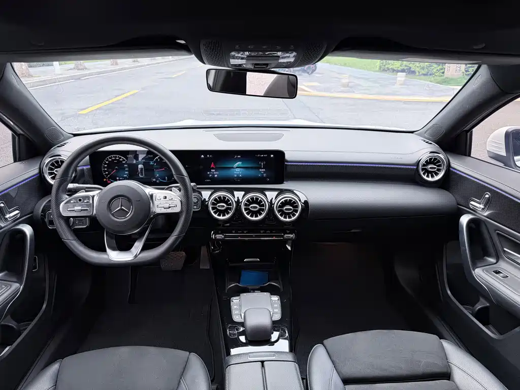 Mercedes-Benz A-Class — миниатюра 8